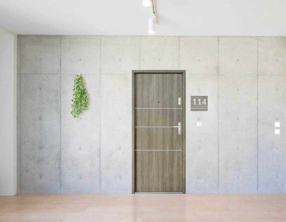 Profesjonalnie zamontowane drzwi z idealnie dobranymi otworami do drzwi zewnętrznych